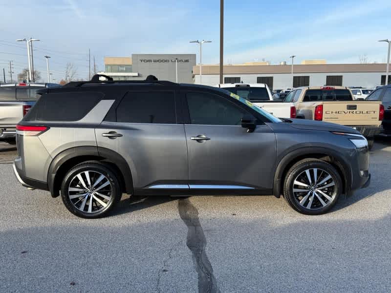 2024 Nissan Pathfinder Platinum 4WD