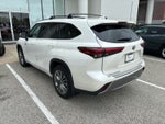 2021 Toyota Highlander Hybrid Platinum