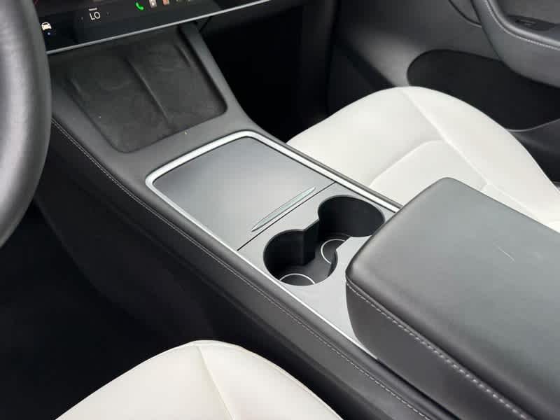 2023 Tesla Model Y Base