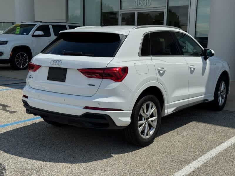 2025 Audi Q3 Premium 45 TFSI S line quattro Tiptronic