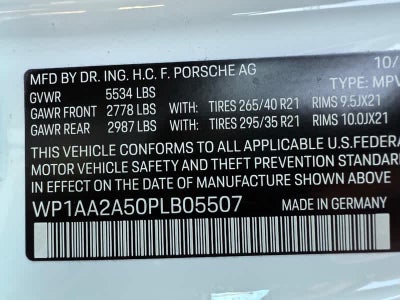 2023 Porsche Macan T