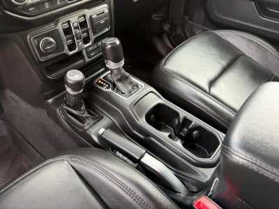 2020 Jeep Wrangler Unlimited Sahara Altitude 4x4