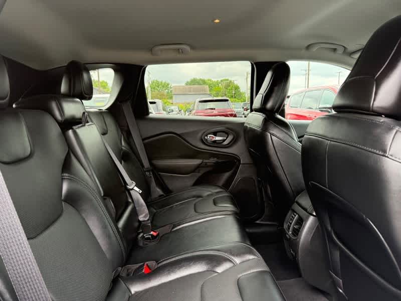 2023 Jeep Cherokee Altitude Lux