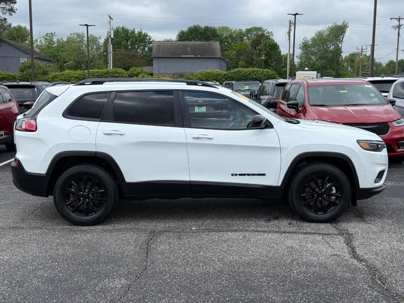2023 Jeep Cherokee Altitude Lux