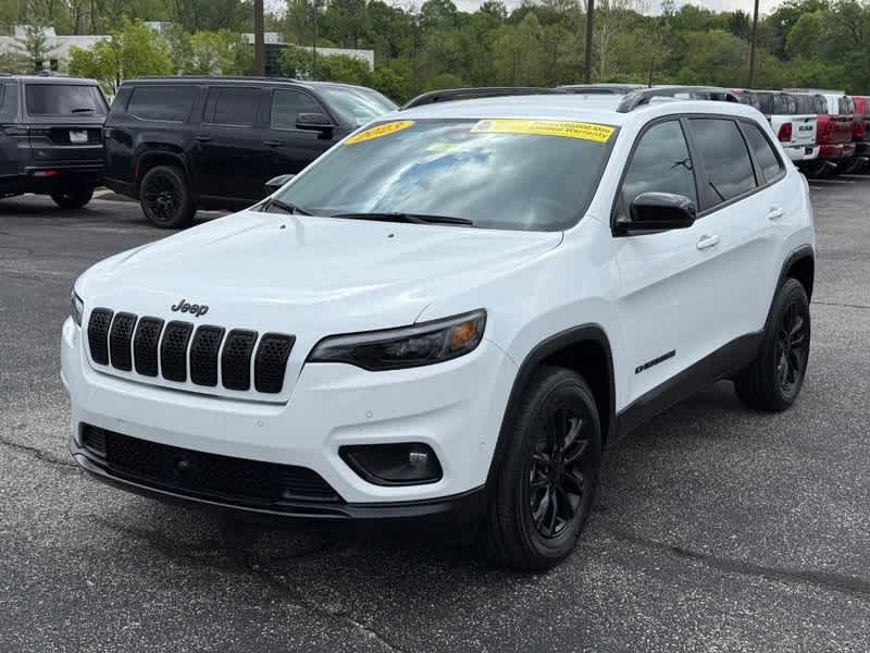 2023 Jeep Cherokee Altitude Lux