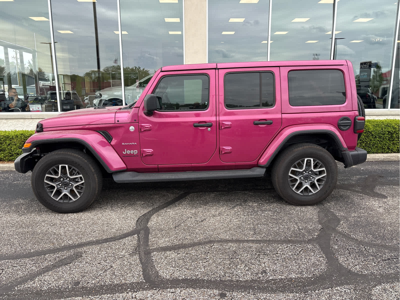 2024 Jeep Wrangler Sahara