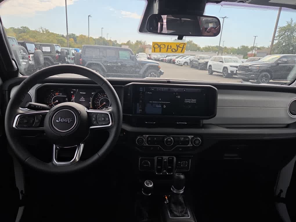 2026 Jeep Wrangler 4-Door Sahara 4x4