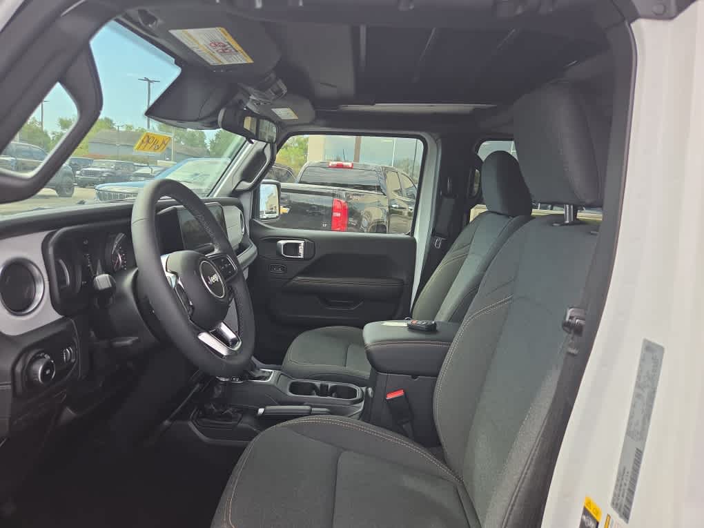 2026 Jeep Wrangler 4-Door Sahara 4x4