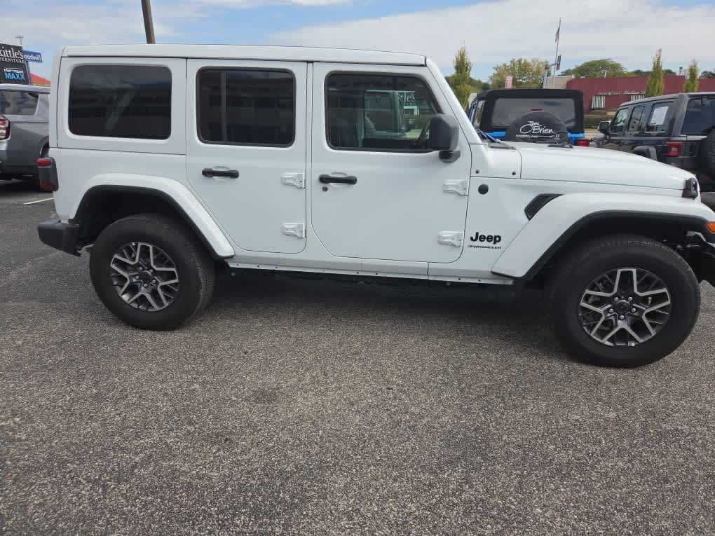 2026 Jeep Wrangler 4-Door Sahara 4x4