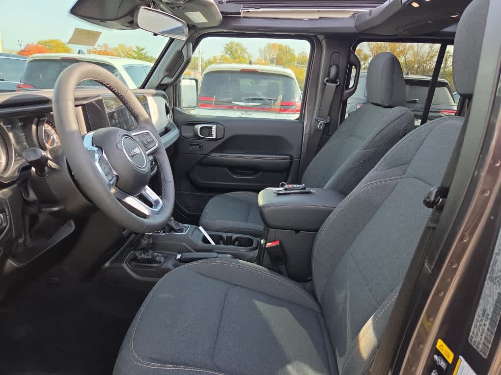 2026 Jeep Wrangler 4-Door Sahara 4x4