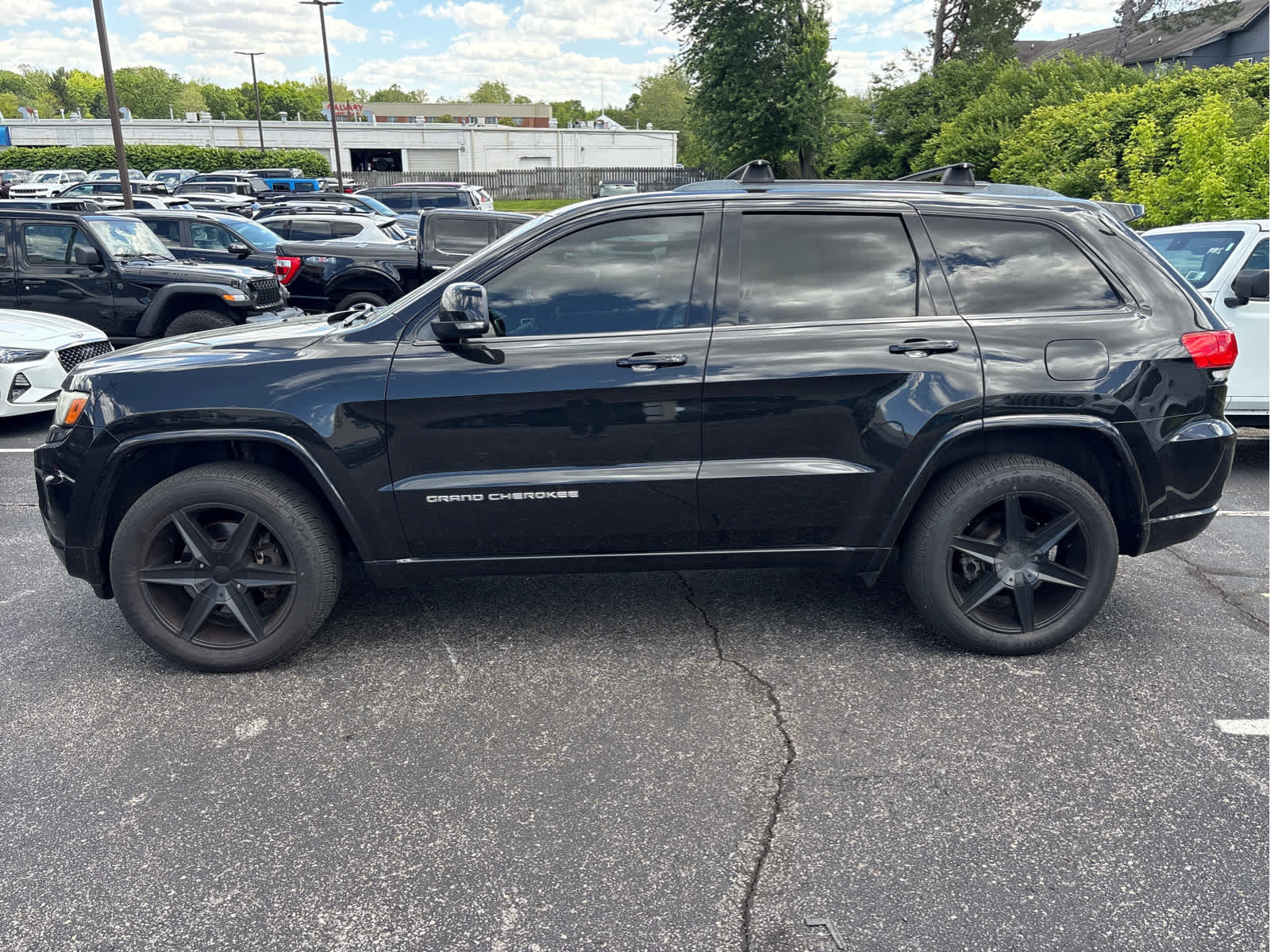 Used 2014 Jeep Grand Cherokee Overland with VIN 1C4RJFCT3EC128509 for sale in Greenwood, IN