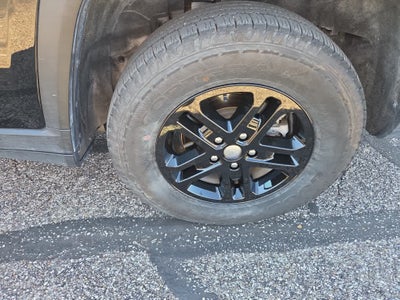 2025 Jeep Grand Cherokee Laredo 4x4