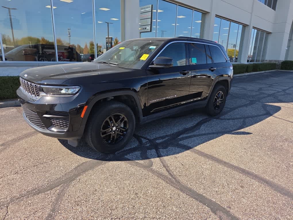 2025 Jeep Grand Cherokee Laredo 4x4