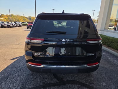 2025 Jeep Grand Cherokee Laredo 4x4