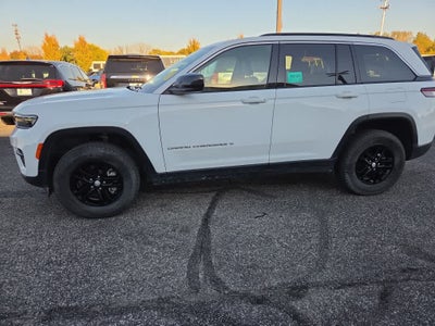 2025 Jeep Grand Cherokee Laredo 4x4