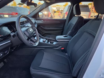 2025 Jeep Grand Cherokee Laredo 4x4