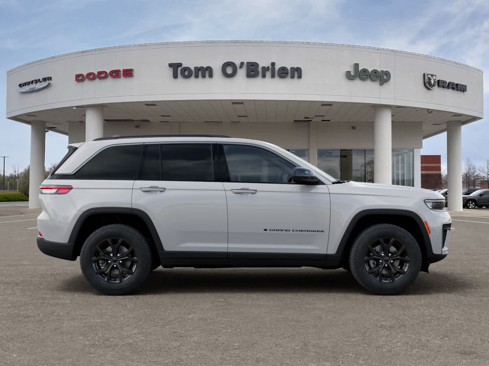 2026 Jeep Grand Cherokee Laredo Altitude