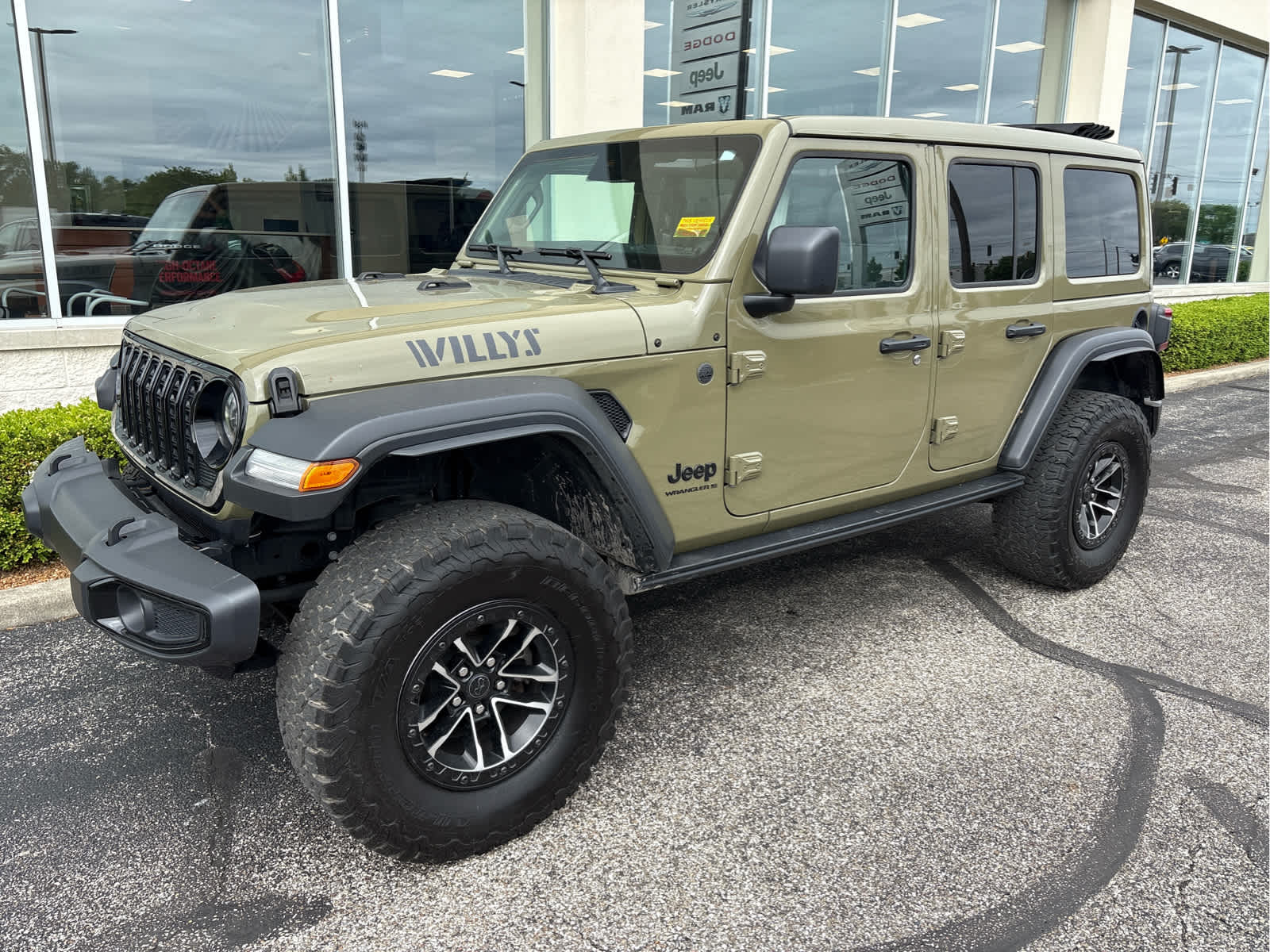 2025 Jeep Wrangler Willys's photo