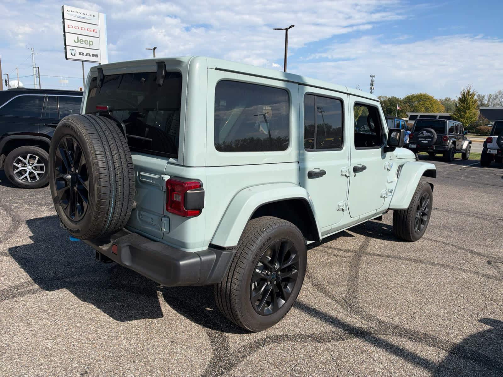 2024 Jeep Wrangler 4xe Sahara 4xe