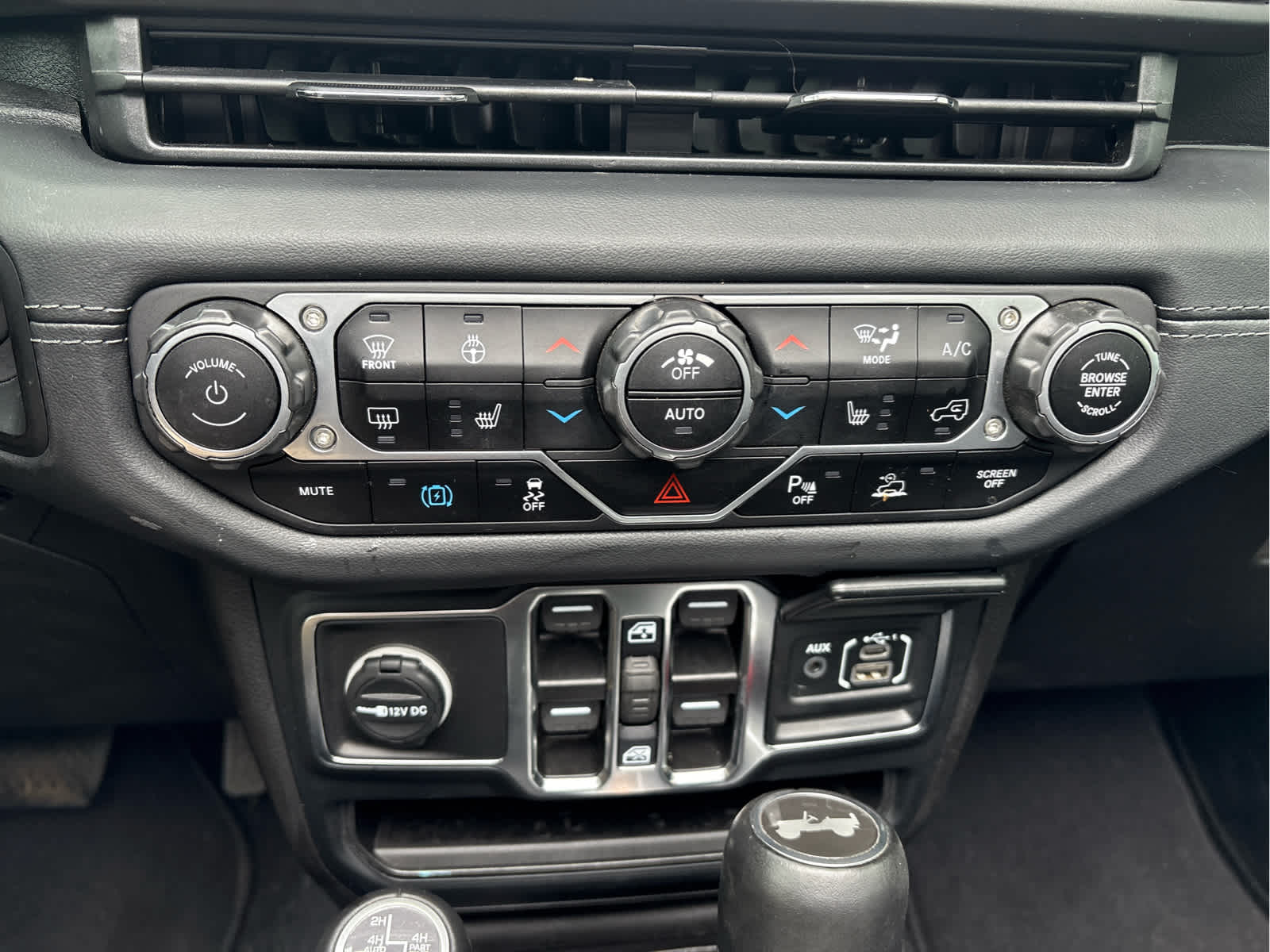 2024 Jeep Wrangler 4xe Sahara 4xe