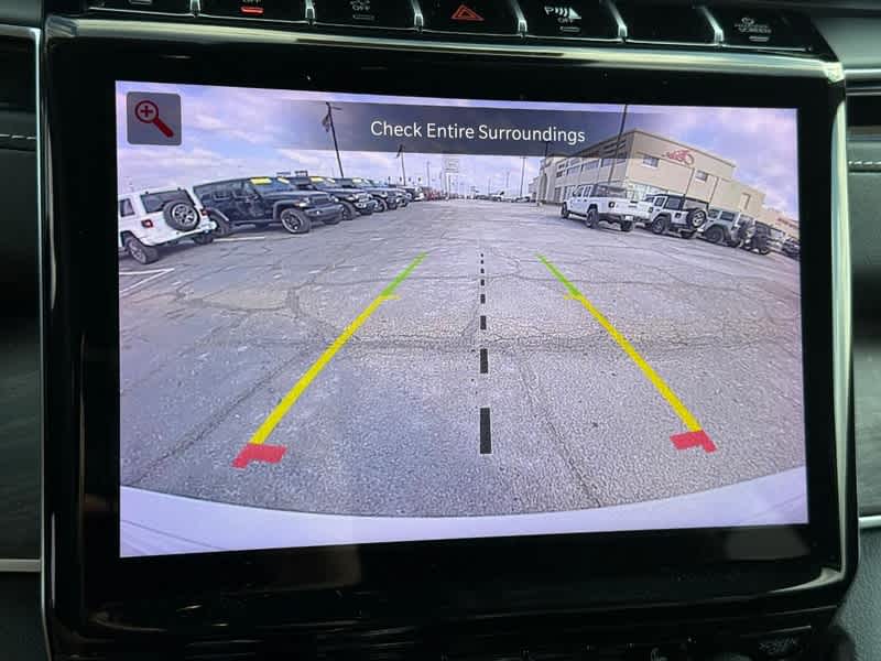 2023 Jeep Grand Cherokee Base