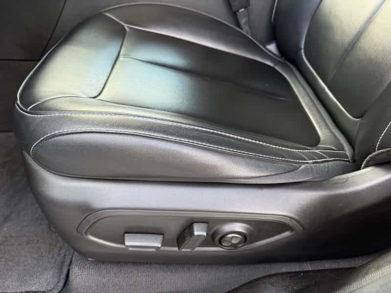 2023 Jeep Grand Cherokee Base