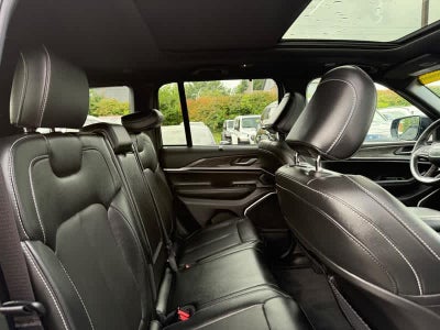 2024 Jeep Grand Cherokee Anniversary Edition