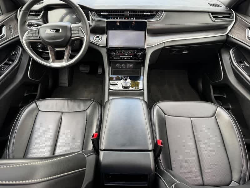 2024 Jeep Grand Cherokee Anniversary Edition