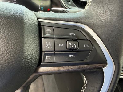 2024 Jeep Grand Cherokee Anniversary Edition