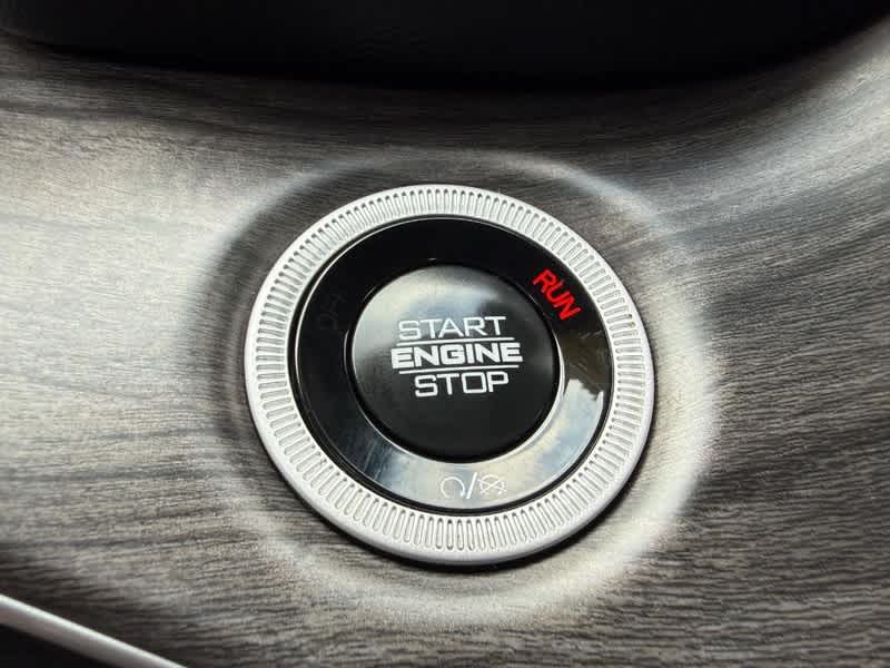 2024 Jeep Grand Cherokee Anniversary Edition
