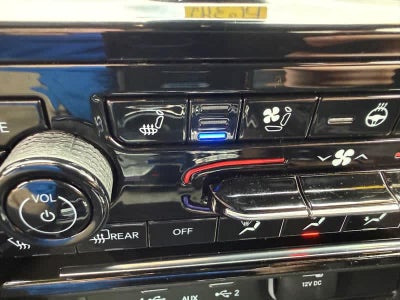 2024 Jeep Grand Cherokee Anniversary Edition