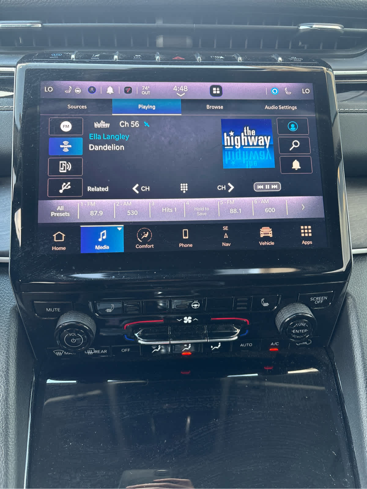 2023 Jeep Grand Cherokee Base