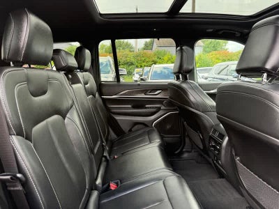 2024 Jeep Grand Cherokee Anniversary Edition