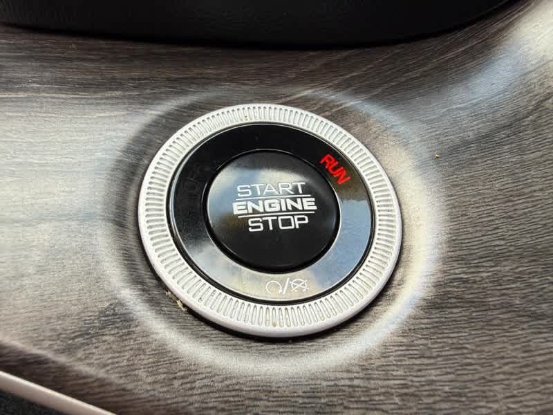 2024 Jeep Grand Cherokee Anniversary Edition