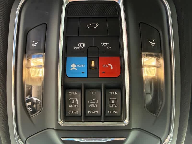 2024 Jeep Grand Cherokee Anniversary Edition
