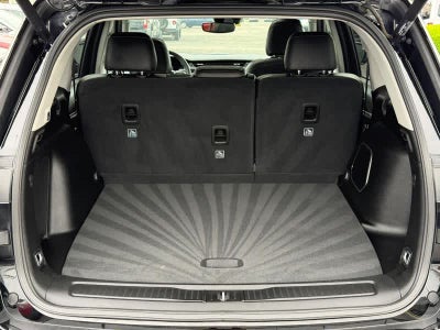 2023 Jeep Grand Cherokee Base