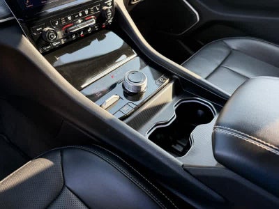 2023 Jeep Grand Cherokee 30th Anniversary
