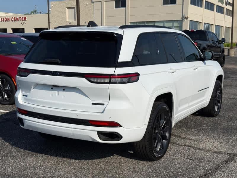 2023 Jeep Grand Cherokee 30th Anniversary