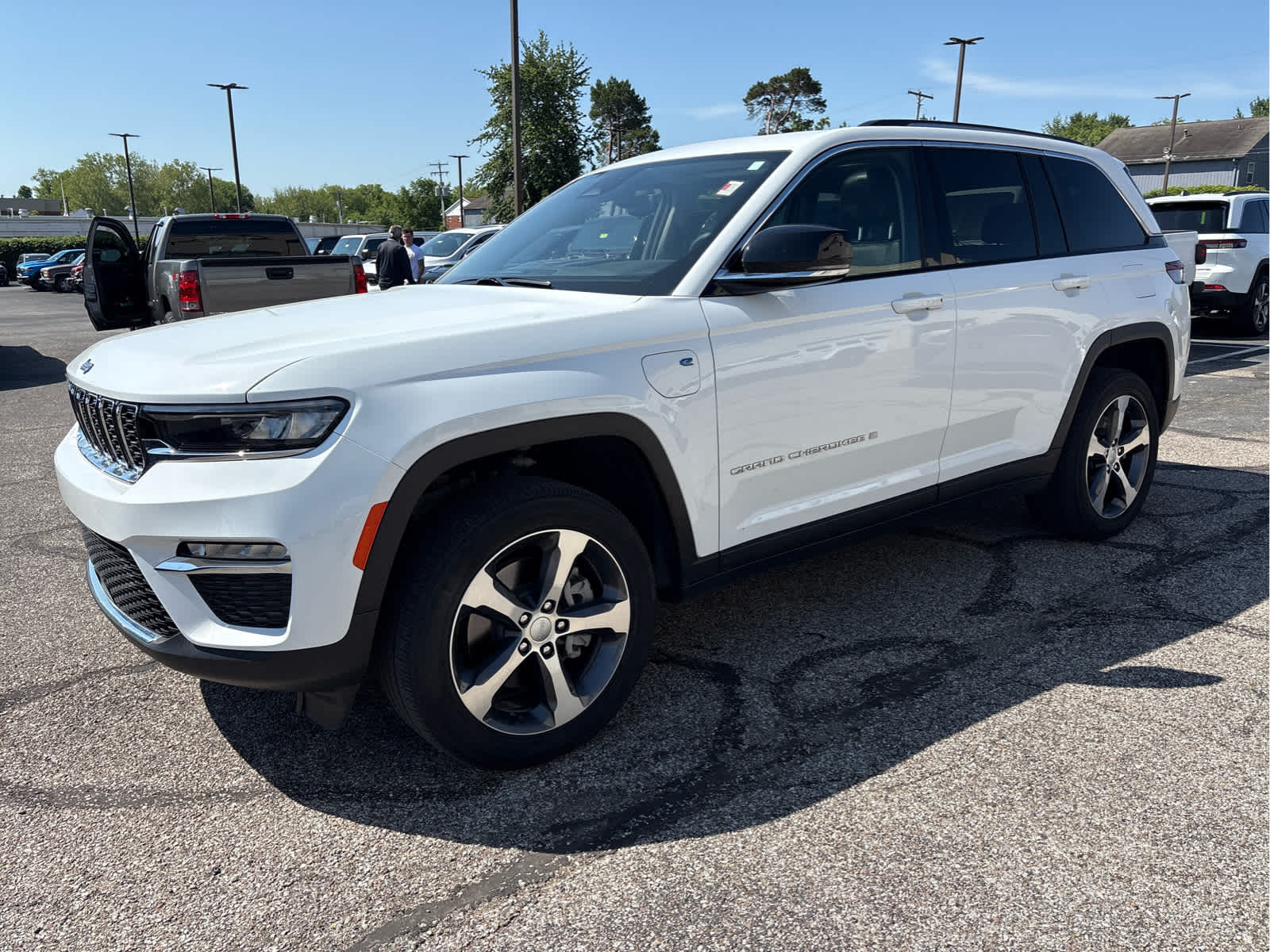 2022 Jeep Grand Cherokee Base