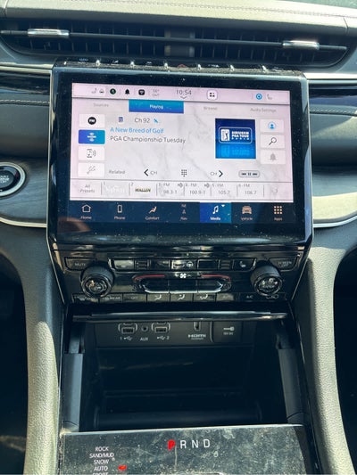 2022 Jeep Grand Cherokee Base