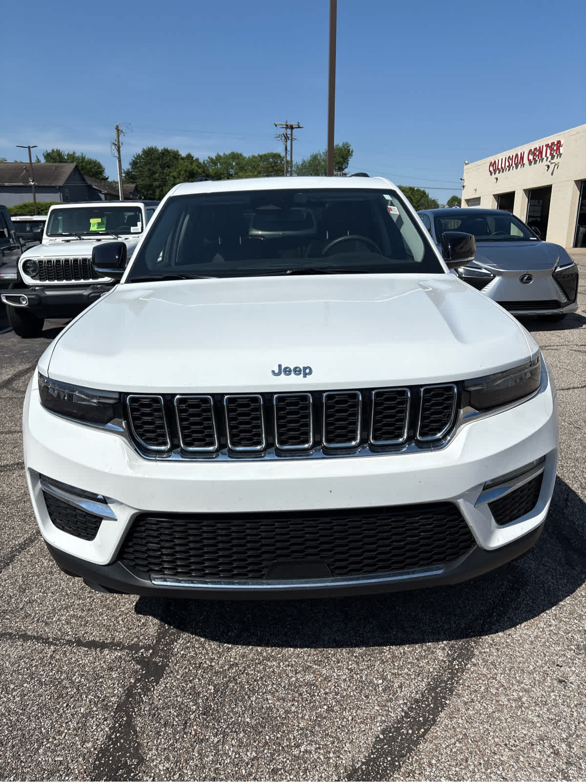 2022 Jeep Grand Cherokee Base