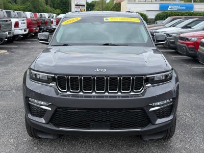2023 Jeep Grand Cherokee Base