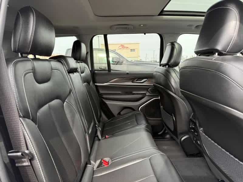 2023 Jeep Grand Cherokee 30th Anniversary