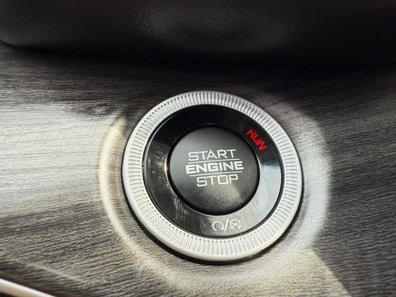 2023 Jeep Grand Cherokee 30th Anniversary