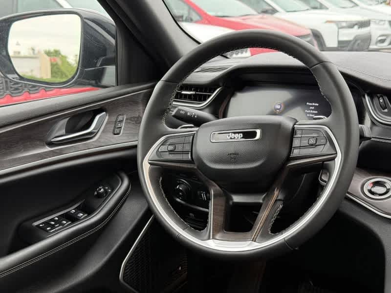 2024 Jeep Grand Cherokee Base