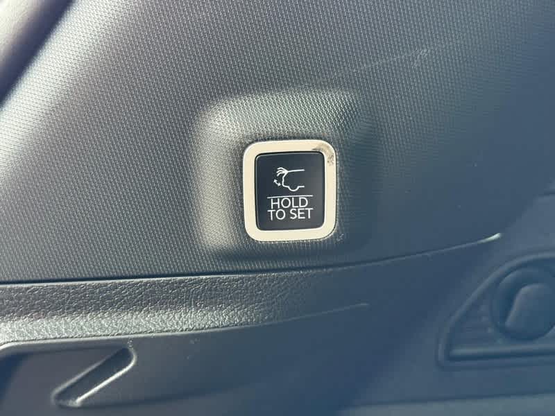 2024 Jeep Grand Cherokee Base