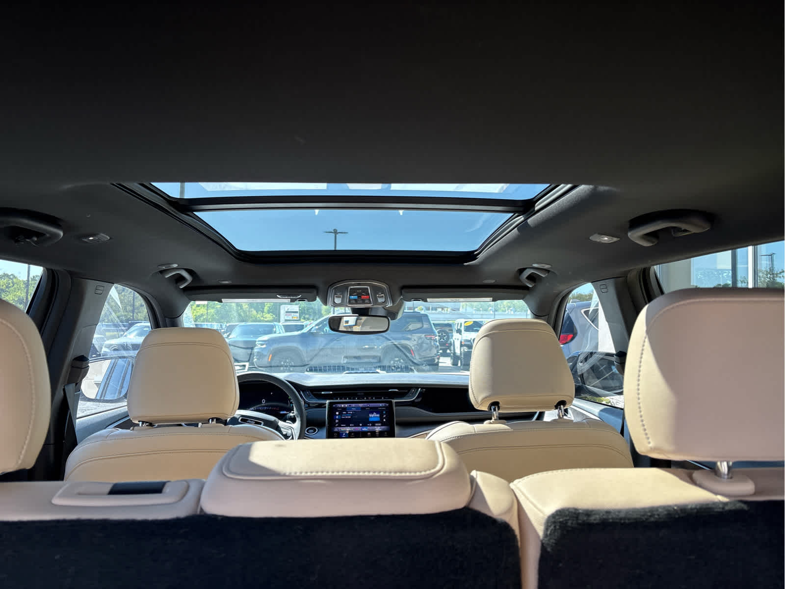 2024 Jeep Grand Cherokee Base