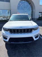 2024 Jeep Grand Cherokee Base