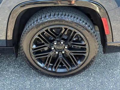 2023 Jeep Wagoneer L Series II Carbide