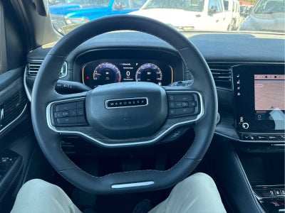 2023 Jeep Wagoneer L Series II 4x4